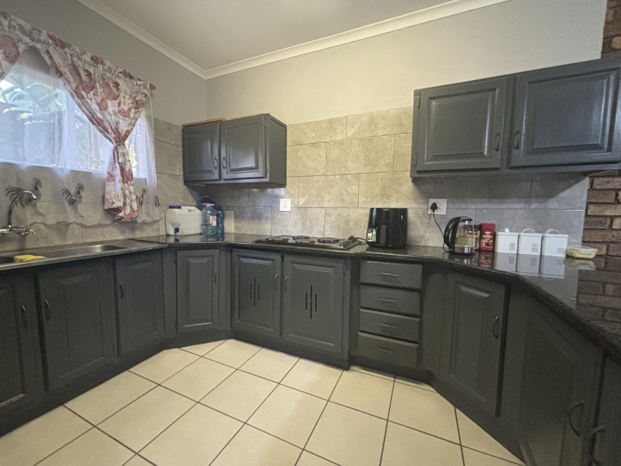 2 Bedroom Property for Sale in Safari Gardens North West